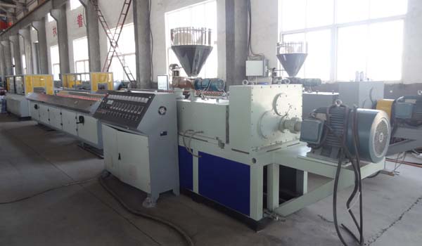 WPC、PE木塑型材設(shè)備